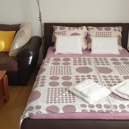 Apartman Dinka Punat Exterior foto